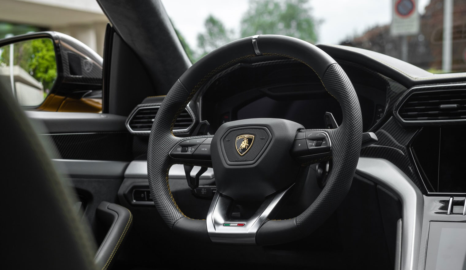 Lamborghini_Urus_mieten_sg